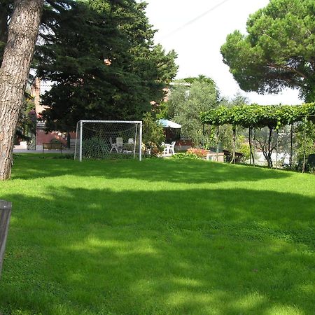 Vigna Licia Apartamento Pomezia Exterior foto